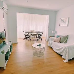 Piso Acogedor Y Tranquilo - Junto A Ifema Y Aerop. Apartamento