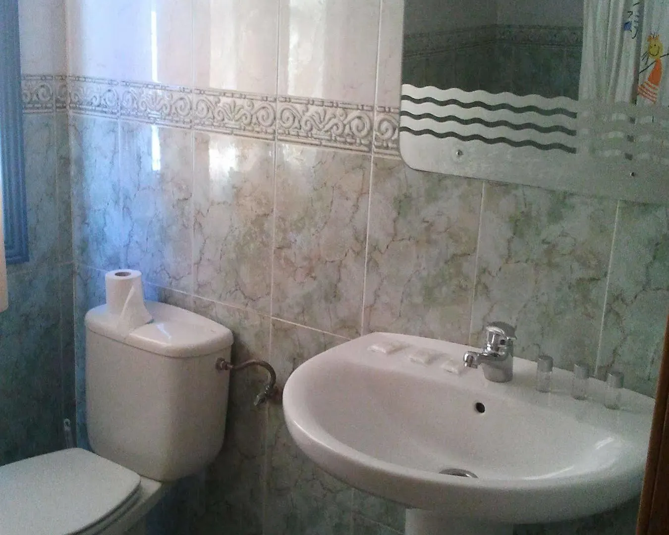 Hostal Emilio Barajas Madrid 2*,  España
